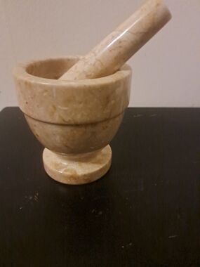 Vtg. Heavy Footed/ Pedestal Beige Polished Marble Mortar & Pestle- Herbs/Pills